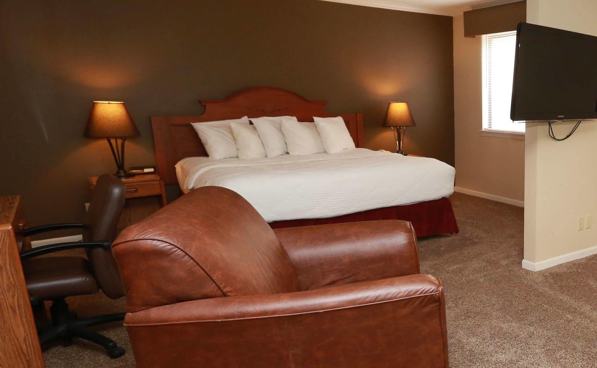Sterling Hotel And Suites 克莱夫 外观 照片