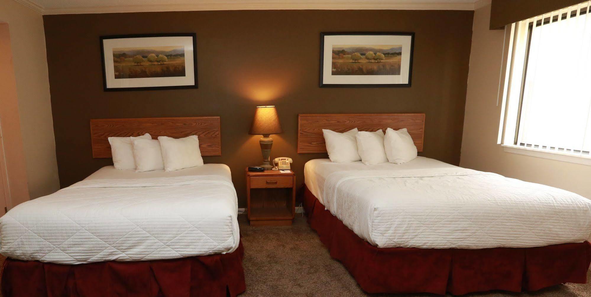 Sterling Hotel And Suites 克莱夫 外观 照片