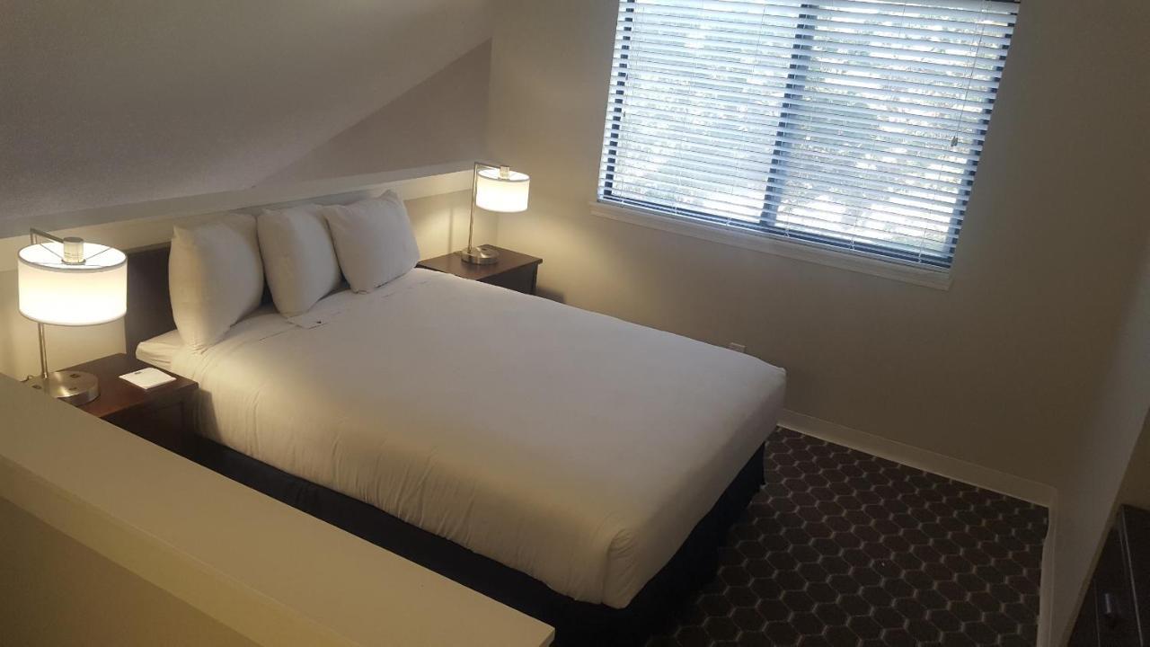 Sterling Hotel And Suites 克莱夫 外观 照片