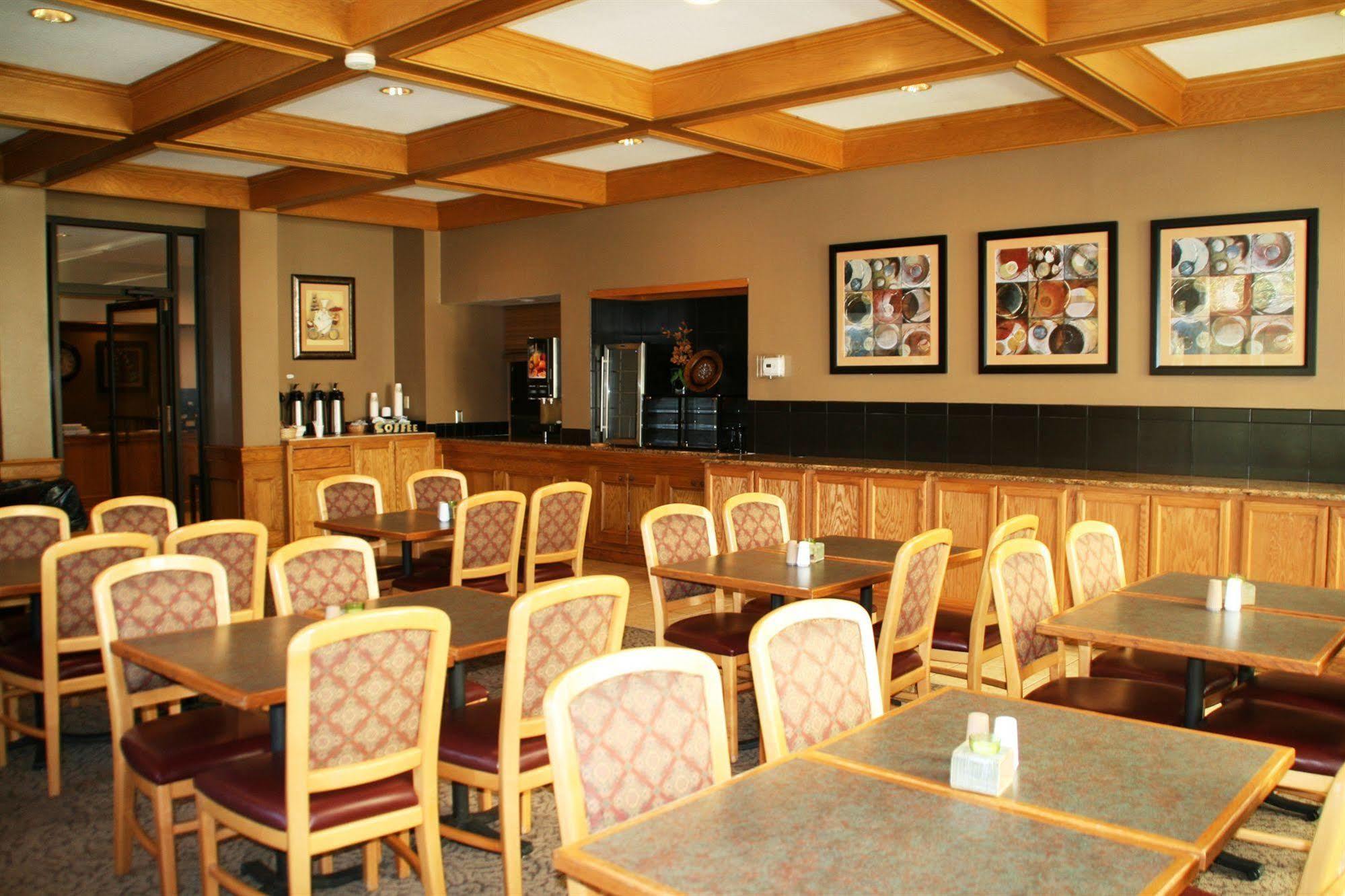 Sterling Hotel And Suites 克莱夫 外观 照片